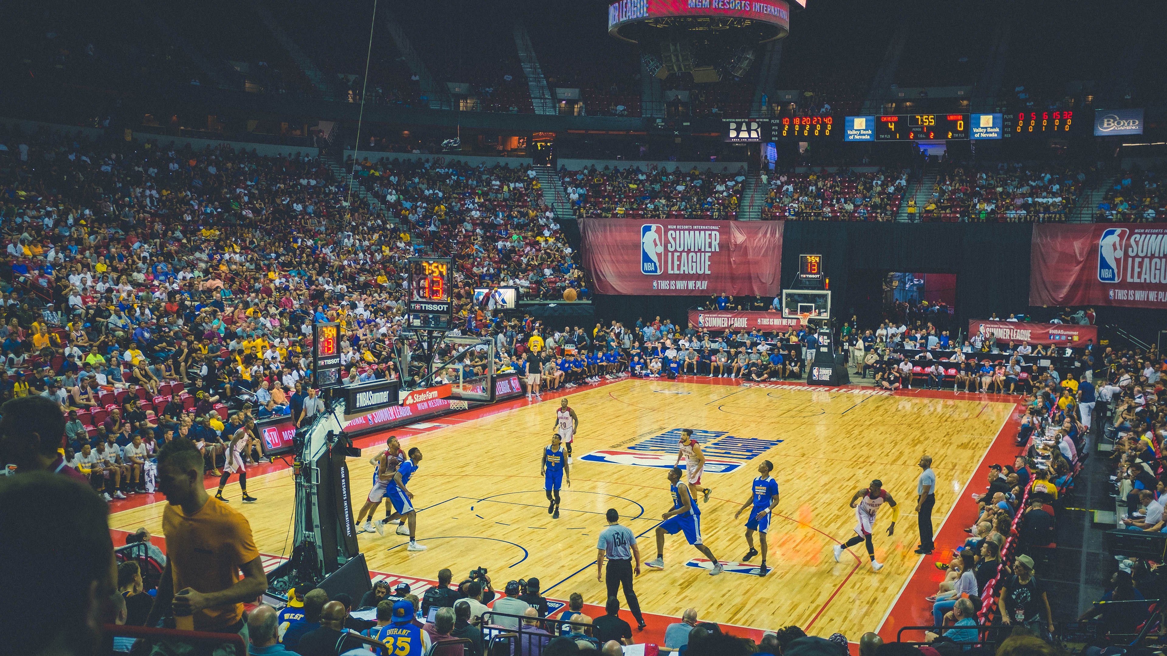 库里大场面先生，火箭完胜浙江队，跨越体育疆界的胜利哲学